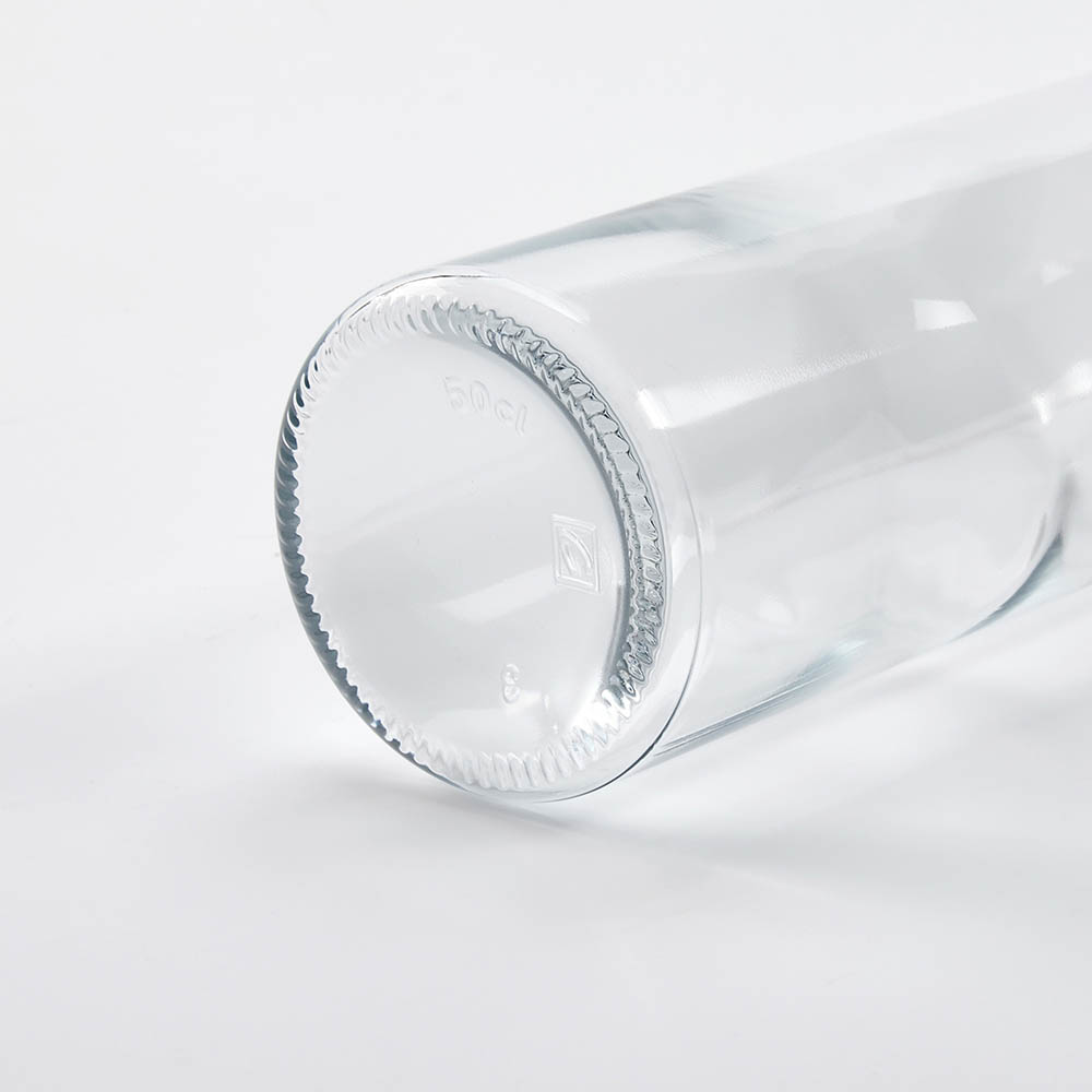 Seine Glasflasche mit GPI-Verschluss. Hergestellt in Portugal - Durchsichtig