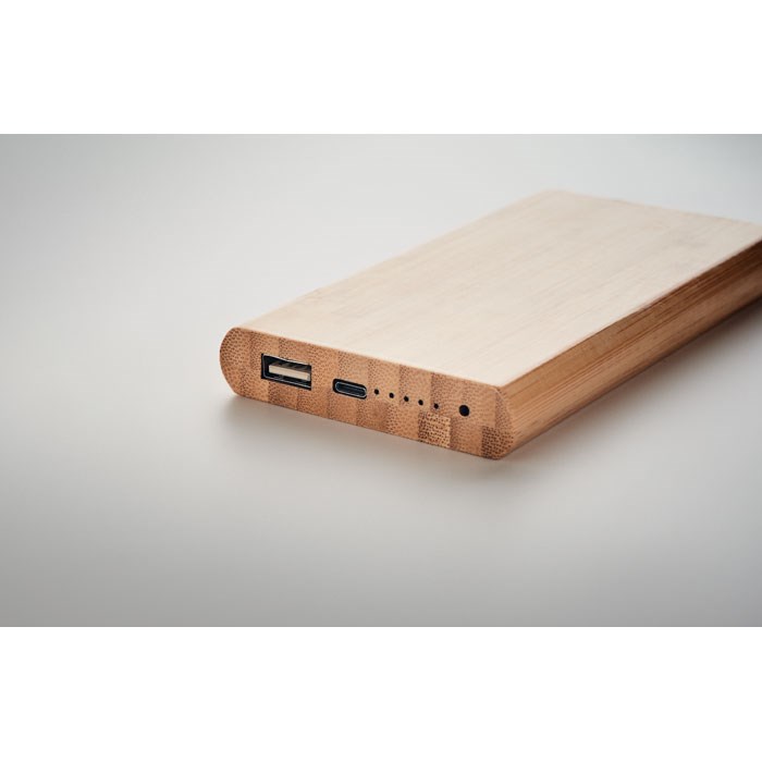 ARENA C - Powerbank mit Ladestation